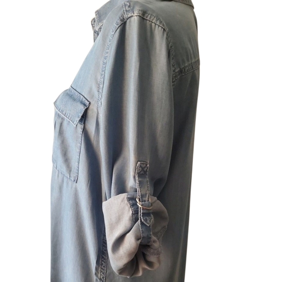 White House Black Market Blue Chambray Long Sleeve Button Down Shirt Size 10 - Picture 3 of 9